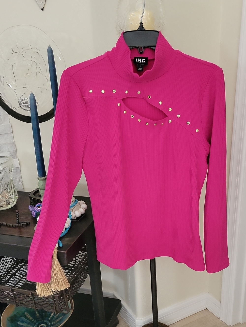 INC International Concepts Purple/Pink Ribbed Mock‑Neck Top with Gold Studs